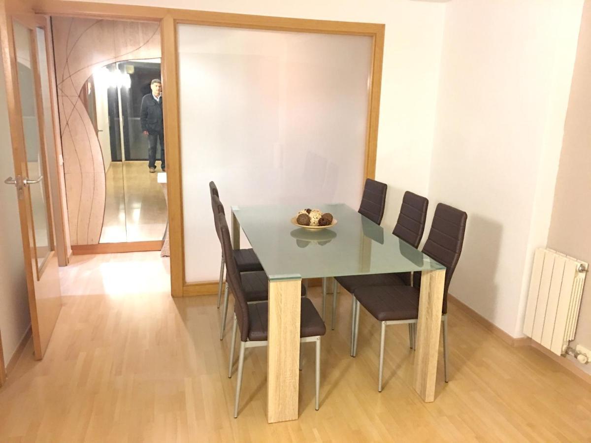 Spacious Apartment In Terrassa With Shared Pool 85 M² מראה חיצוני תמונה