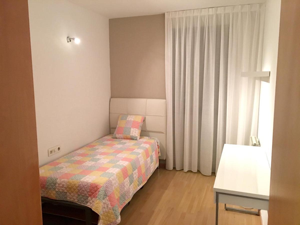 Spacious Apartment In Terrassa With Shared Pool 85 M² מראה חיצוני תמונה